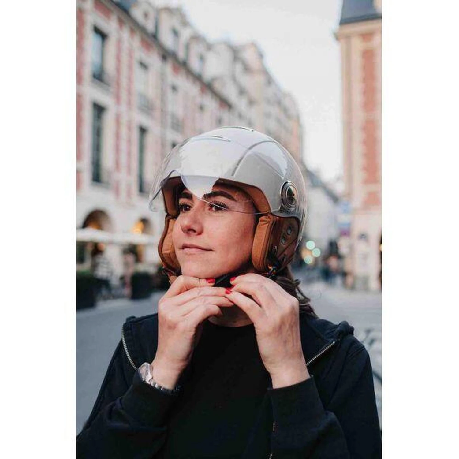 Casque Urbain Jet Tandem Green Avec Visière 8 Casque Urbain Jet Tandem Green Avec Visière – Image 6