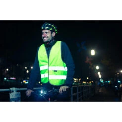 Gilet De Sécurité Réfléchissant Wowow -Vélotaf Magasin gilet de securite reflechissant wowow 2