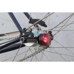 Jeu D'éclairage Vélo Montage Roues à L'aimant Reelight SL100 Flash Compact -Vélotaf Magasin jeu declairage velo montage roues a laimant reelight sl100 flash compact 3