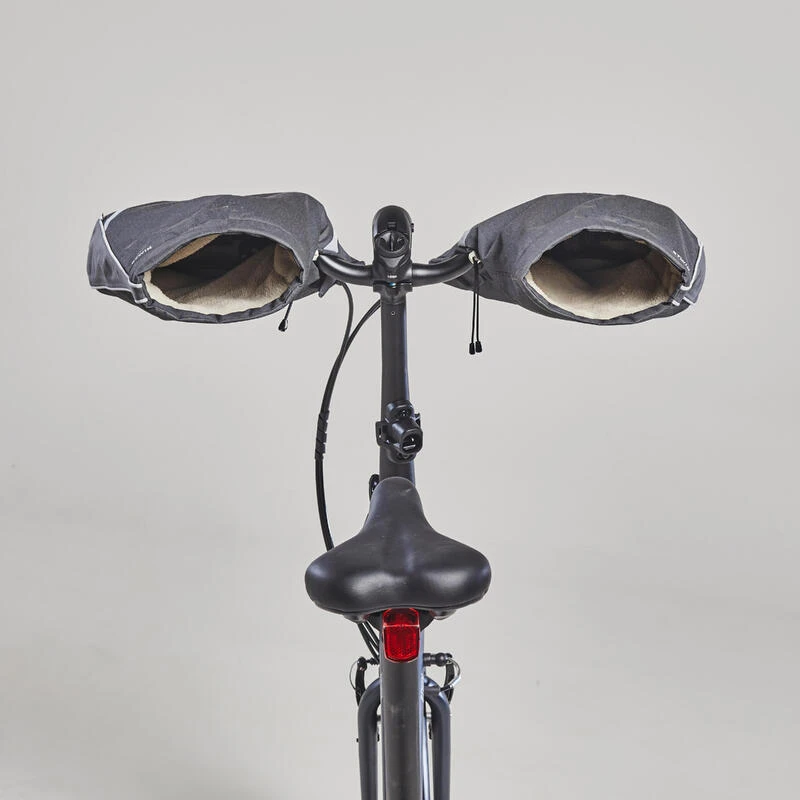 BTWIN MANCHONS EN TISSU CHAUD ET IMPERMEABLE AMOVIBLES VELO VILLE 940 GRIS 4 BTWIN MANCHONS EN TISSU CHAUD ET IMPERMEABLE AMOVIBLES VELO VILLE 940 GRIS – Image 2