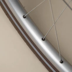 PNEU VELO DE VILLE PROTECT MARRON 700X45 ETRTO 44--622 REFLECTIVE ANTICREVAISON 7 PNEU VELO DE VILLE PROTECT MARRON 700X45 ETRTO 44--622 REFLECTIVE ANTICREVAISON -Vélotaf Magasin pneu velo de ville protect marron 700x45 etrto 44 622 reflective anticrevaison 2