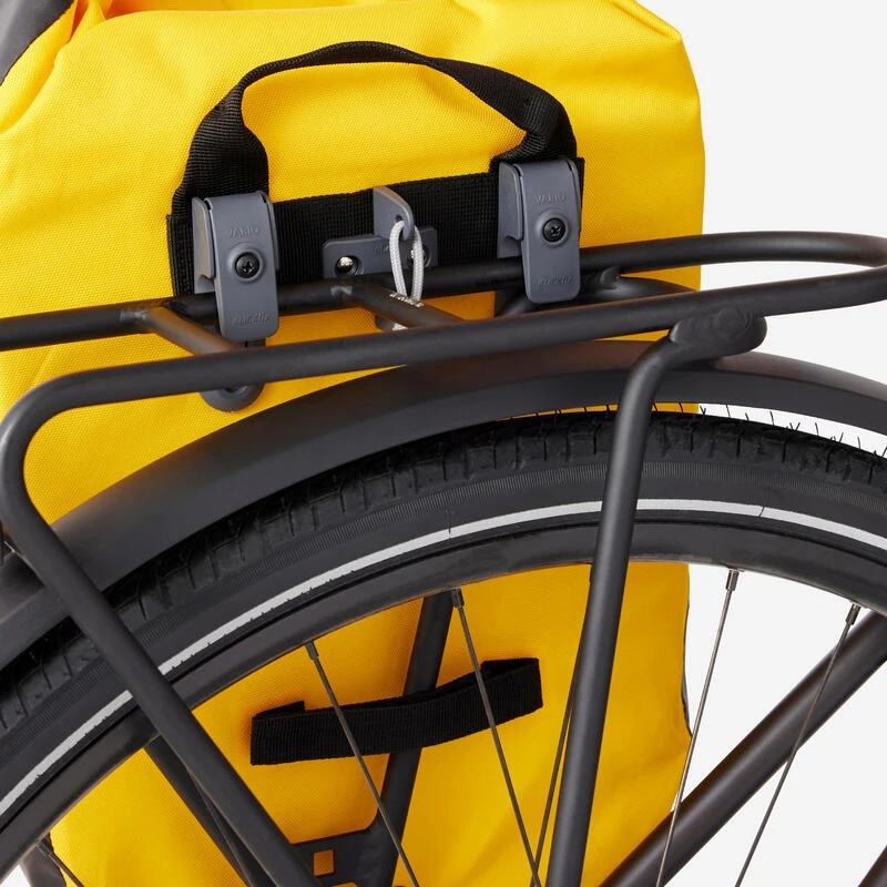 SACOCHE VELO SUR PORTE-BAGAGES 500 20L IMPERMEABLE JAUNE 7 SACOCHE VELO SUR PORTE-BAGAGES 500 20L IMPERMEABLE JAUNE – Image 5