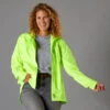 BTWIN VESTE PLUIE VELO VILLE FEMME 120 JAUNE FLUO CERTIFIÉE EPI VISIBILITÉ JOUR 2 BTWIN VESTE PLUIE VELO VILLE FEMME 120 JAUNE FLUO CERTIFIÉE EPI VISIBILITÉ JOUR -Vélotaf Magasin veste pluie velo ville femme 120 jaune fluo certifiee epi visibilite jour